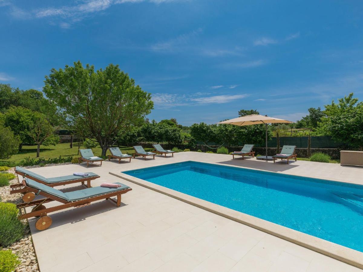 Holiday Home Villa Bernard By Interhome โรวีน ภายนอก รูปภาพ