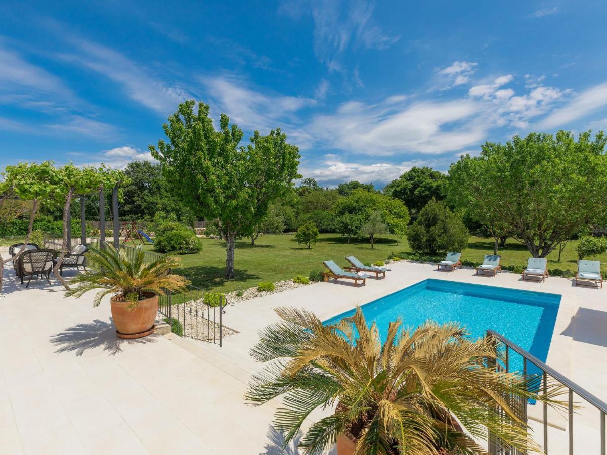 Holiday Home Villa Bernard By Interhome โรวีน ภายนอก รูปภาพ