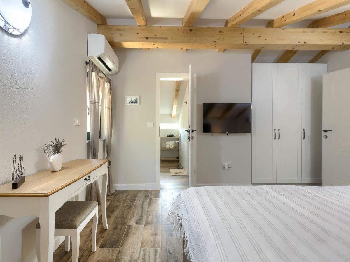 Holiday Home Villa Bernard By Interhome โรวีน ภายนอก รูปภาพ