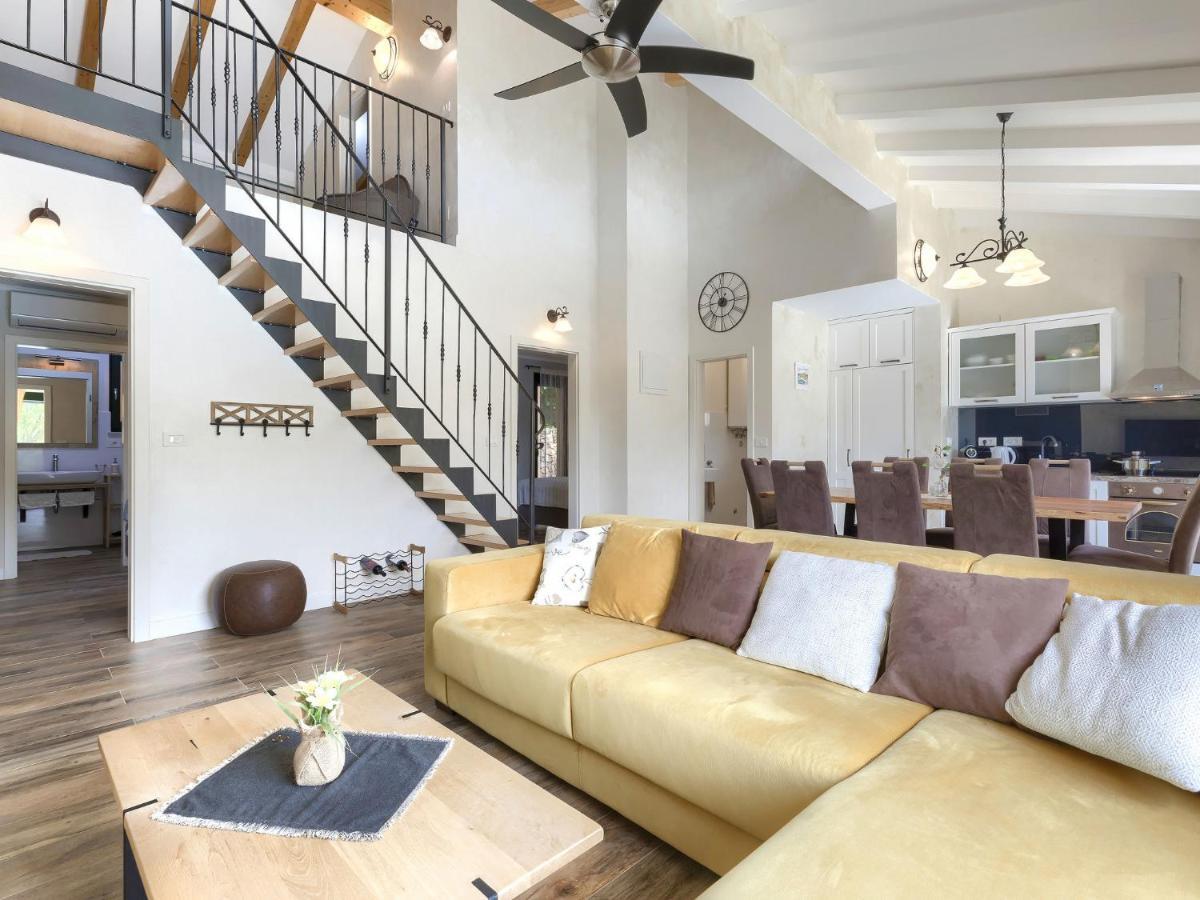 Holiday Home Villa Bernard By Interhome โรวีน ภายนอก รูปภาพ
