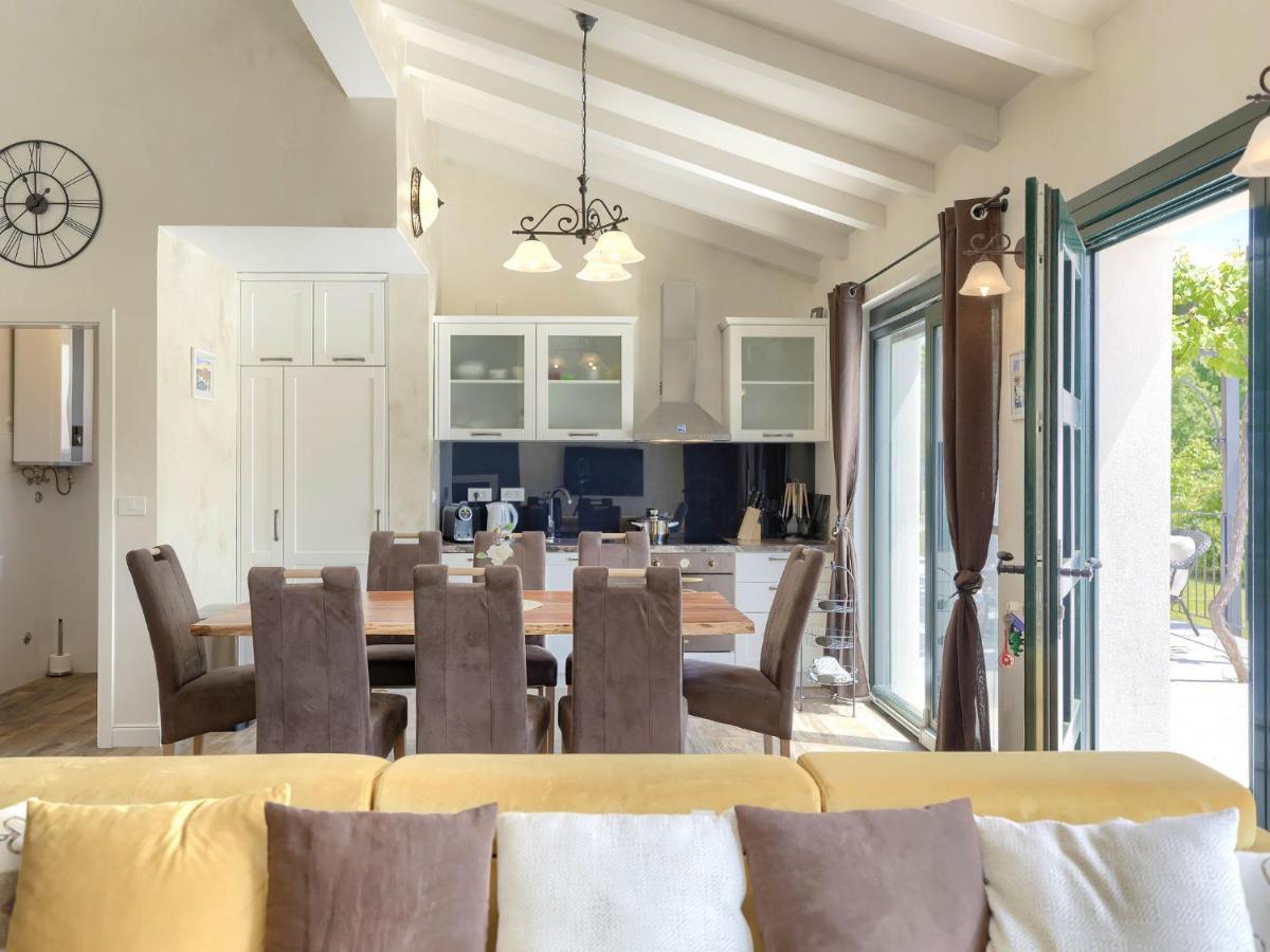 Holiday Home Villa Bernard By Interhome โรวีน ภายนอก รูปภาพ